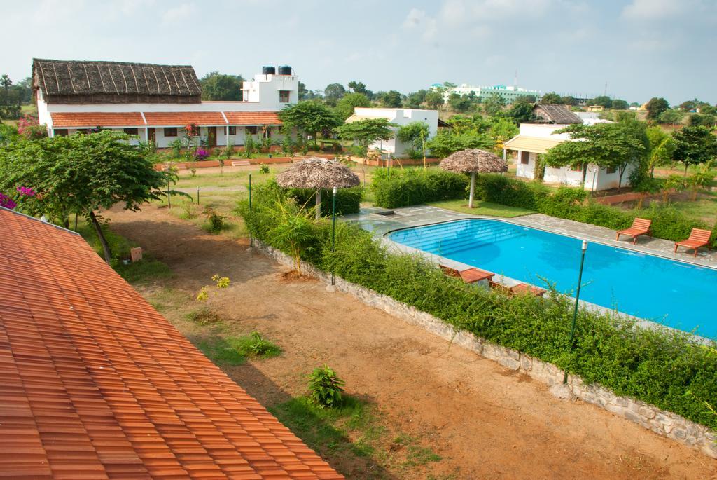 The Mountain Retreat Hotel ติรุวันนามาลัย ภายนอก รูปภาพ