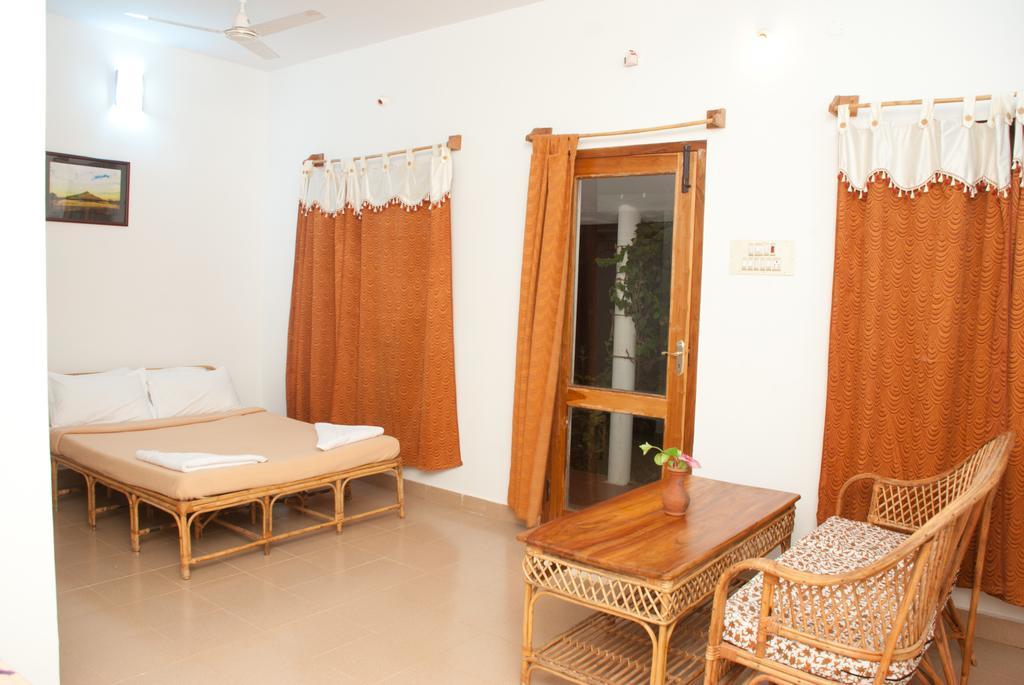 The Mountain Retreat Hotel ติรุวันนามาลัย ภายนอก รูปภาพ
